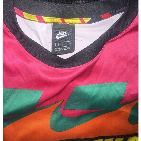 Nike Sportswear Nike Sportswear Logo T-shirt Multicolor size small, Oversized - Picture 6 of 11